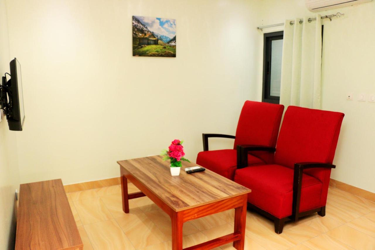 Hotel Laval Abidżan Zewnętrze zdjęcie